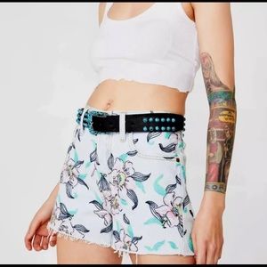 Levi’s Premium 501 embroidered button jean shorts